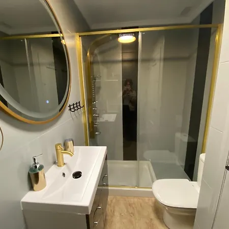 079 Nabila تورّيفيِخا